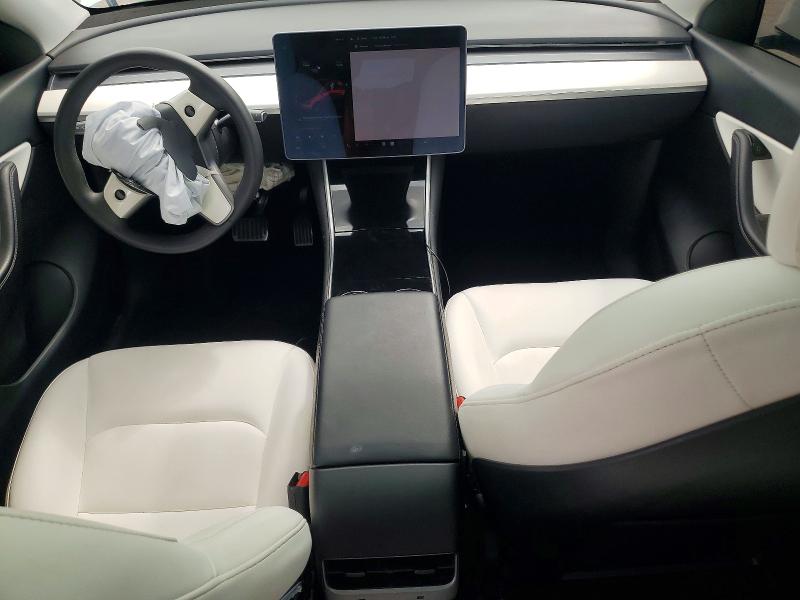 Photo 8 from auction – 2016 TESLA MODEL Y with VIN 5YJYGDEE4MF076015