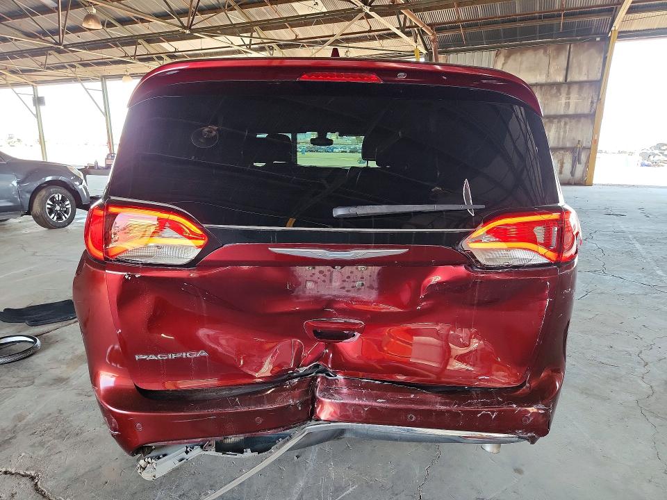 Photo 6 from auction – 2017 CHRYSLER PACIFICA with VIN 2C4RC1BG3HR809413