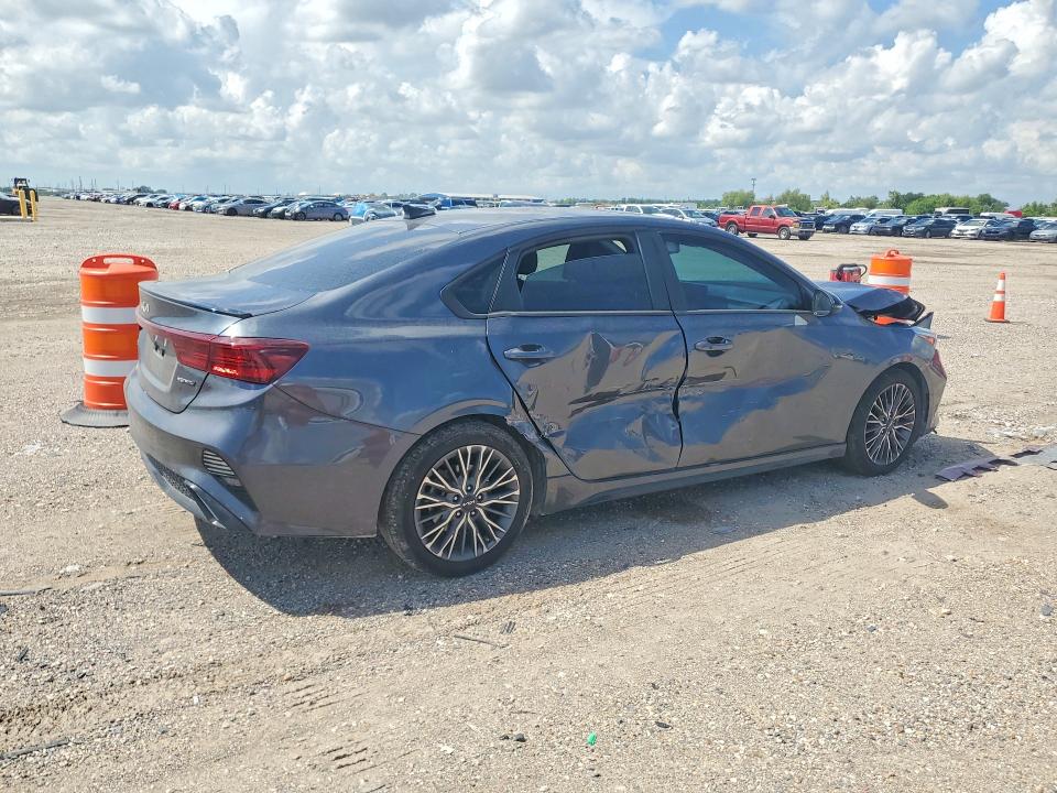 Photo 3 from auction – 2023 KIA FORTE with VIN 3KPF54AD7PE662857