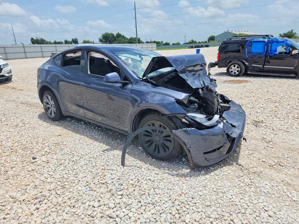 Photo 4 from auction – 2022 TESLA MODEL Y with VIN 7SAYGDEE2NA004571