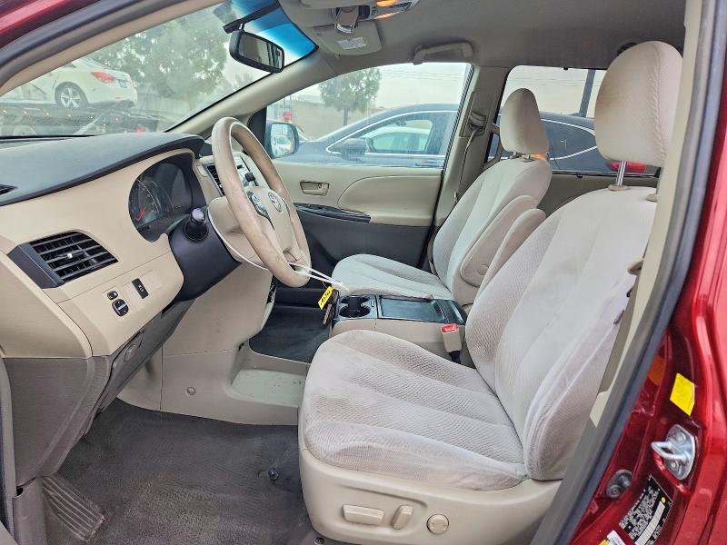 Снимка 7 от търг – 2011 TOYOTA SIENNA с VIN 5TDKK3DC7BS031027