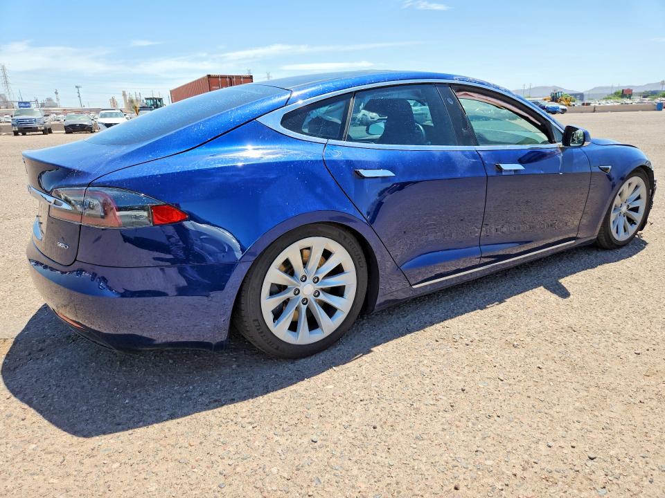 Photo 3 from auction – 2017 TESLA MODEL S with VIN 5YJSA1E22HF192234
