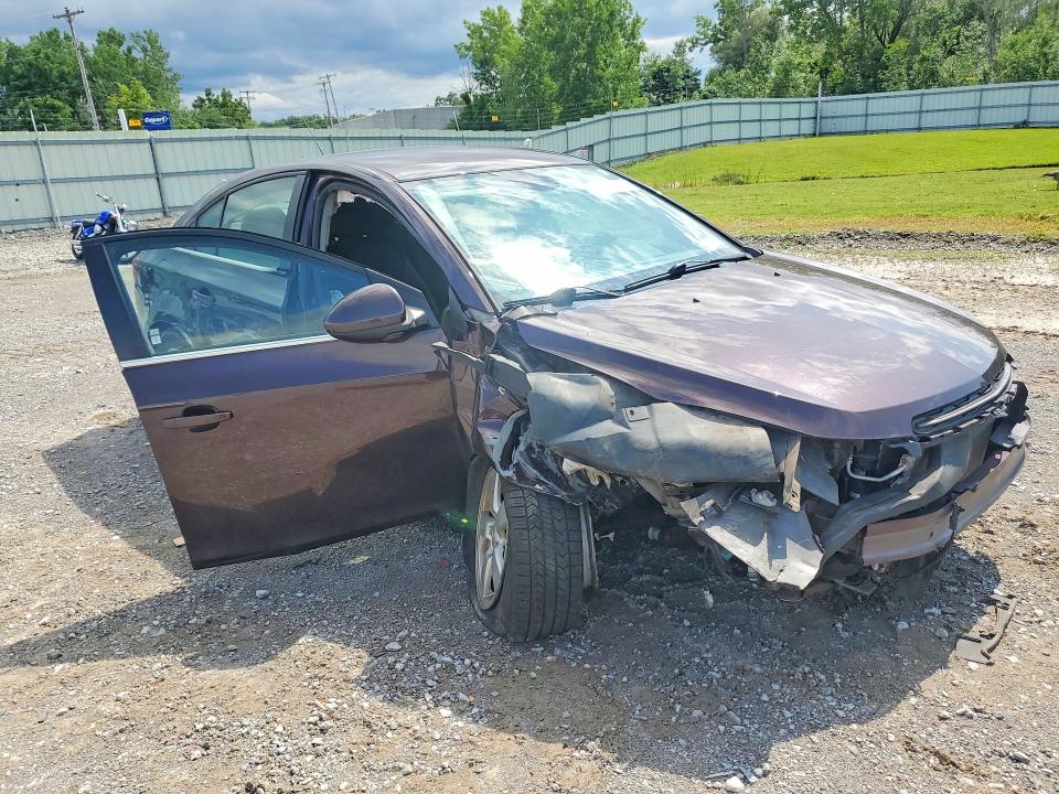 Photo 4 from auction – 2015 CHEVROLET CRUZE with VIN 1G1PC5SB3F7183131