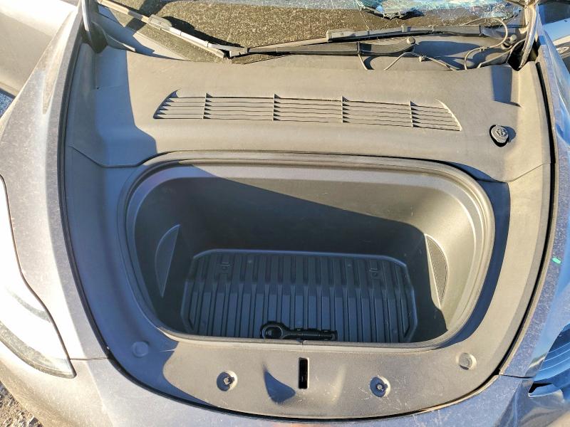 Photo 11 from auction – 2021 TESLA MODEL Y with VIN 5YJYGDEE3MF278182