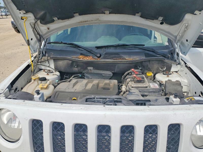 Photo 11 from auction – 2015 JEEP PATRIOT with VIN 1C4NJPFB9FD329821