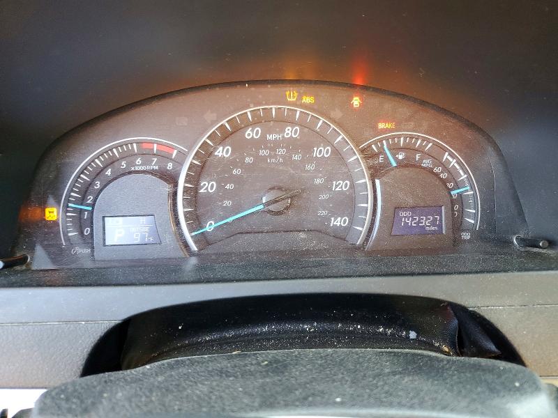Photo 9 from auction – 2014 TOYOTA CAMRY with VIN 4T4BF1FK6ER395664