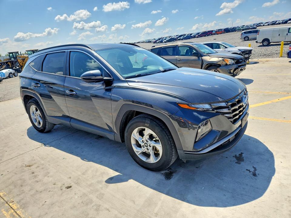 Photo 4 from auction – 2023 HYUNDAI TUCSON with VIN 5NMJB3AE5PH198675