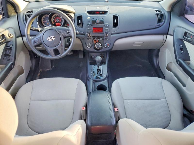 Photo 8 from auction – 2010 KIA FORTE with VIN KNAFU4A28A5850255