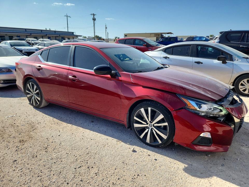 Photo 4 from auction – 2019 NISSAN ALTIMA with VIN 1N4BL4CV0KC256046