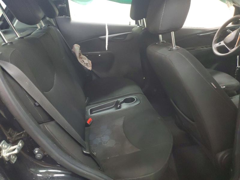 Photo 11 from auction – 2017 CHEVROLET SPARK with VIN KL8CD6SA6HC749950