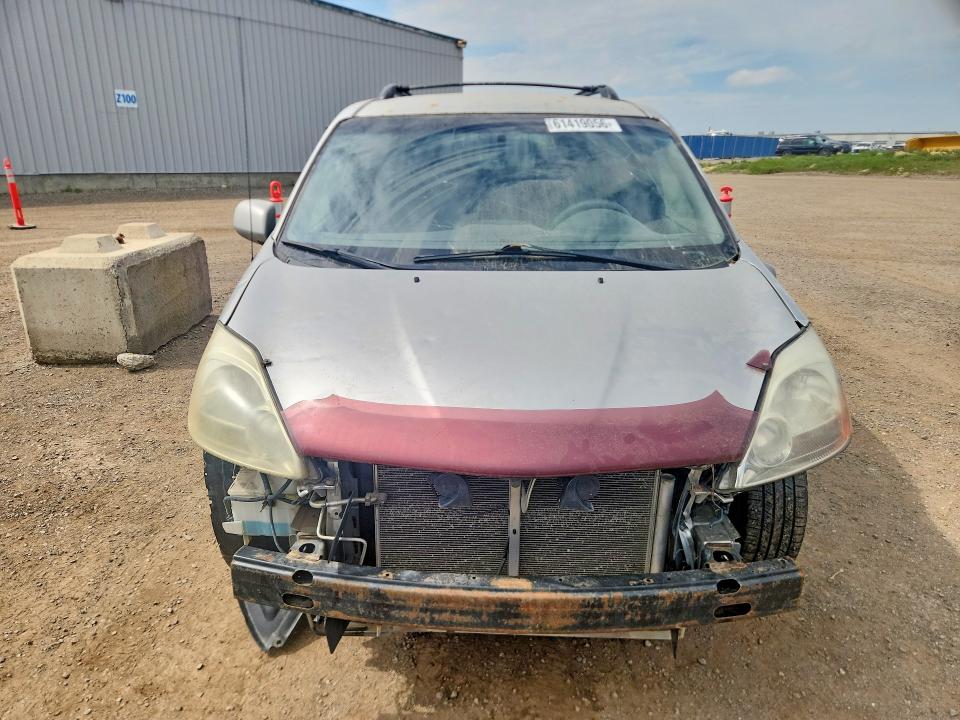 Photo 5 from auction – 2004 TOYOTA SIENNA with VIN 5TDZA23C24S059561