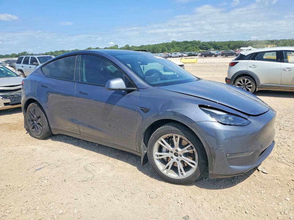 Photo 4 from auction – 2023 TESLA MODEL Y with VIN 7SAYGDEE8PF703645