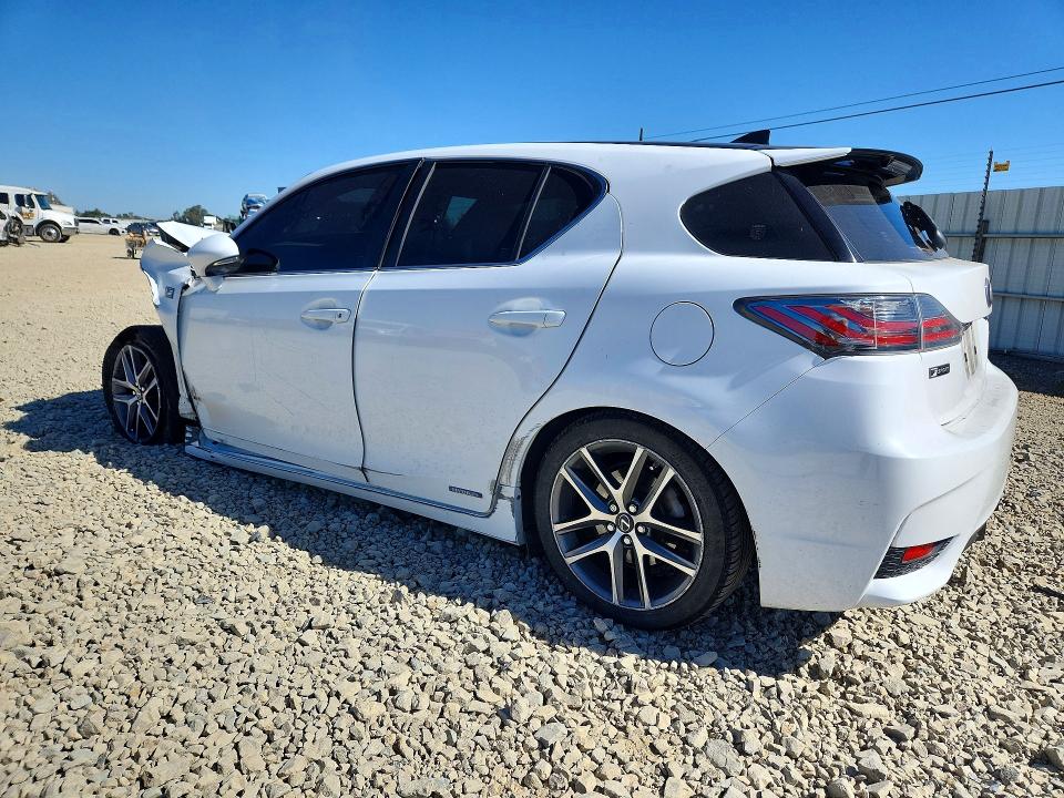 Photo 2 from auction – 2015 LEXUS CT with VIN JTHKD5BH3F2237719