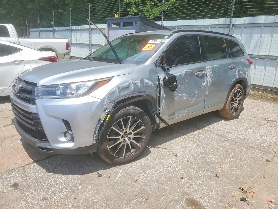 Foto 1 de la subasta – 2017 TOYOTA HIGHLANDER con VIN 5TDKZRFH3HS520055