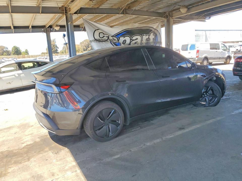 Фото 3 с аукциона – 2026 TESLA MODEL Y с VIN 7SAYGDEE6TF632164