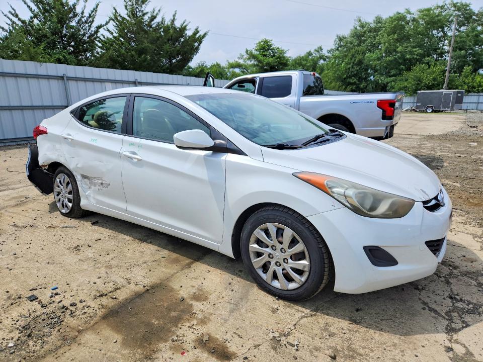 Снимка 4 от търг – 2011 HYUNDAI ELANTRA с VIN 5NPDH4AE9BH027893