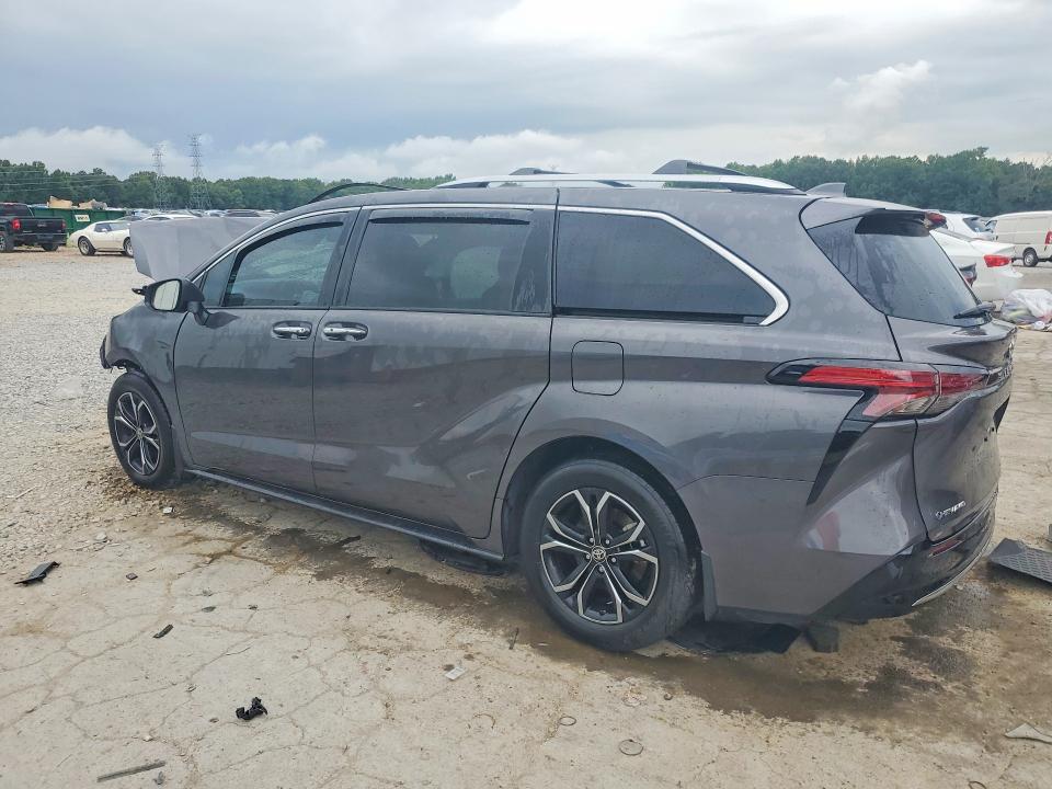 Photo 2 from auction – 2025 TOYOTA SIENNA with VIN 5TDESKFC6SS154614