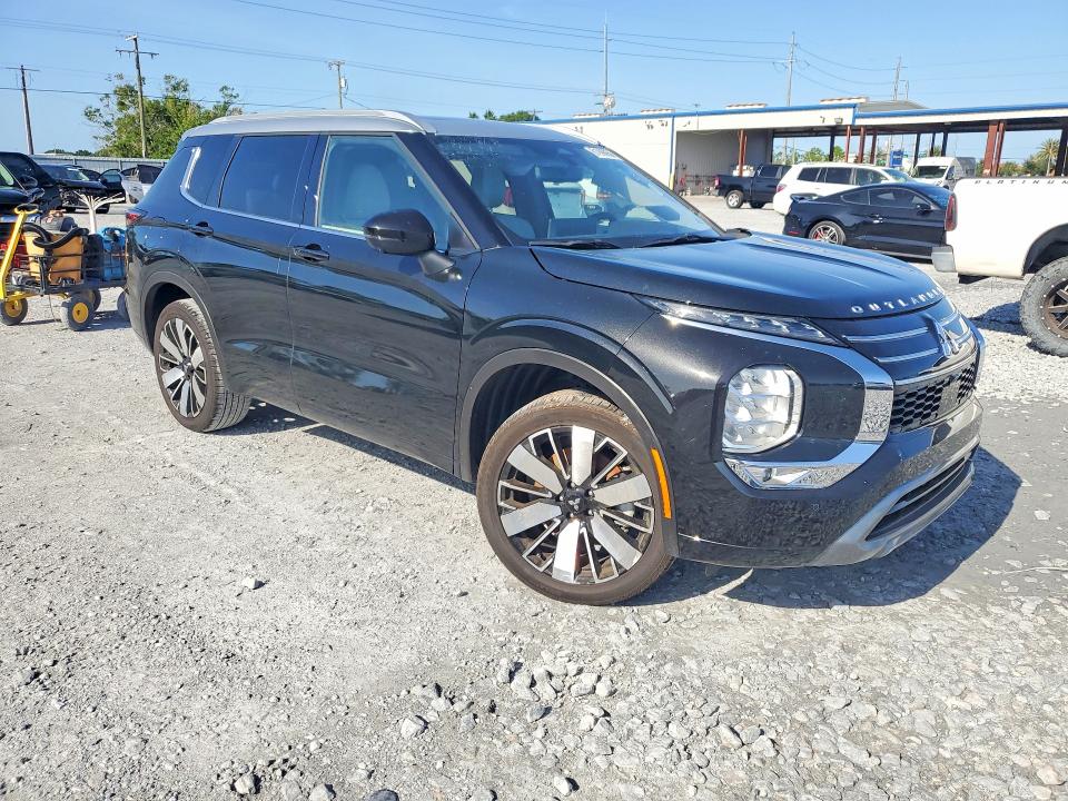 Снимка 4 от търг – 2025 MITSUBISHI OUTLANDER с VIN JA4J4WA8XSZ025688