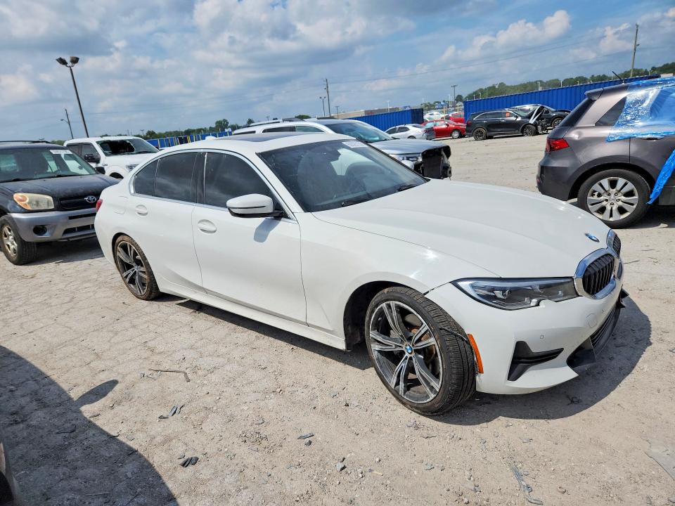 Photo 4 from auction – 2020 BMW 330XI with VIN 3MW5R7J08L8B05248
