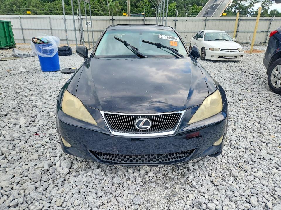 Photo 5 from auction – 2008 LEXUS IS with VIN JTHBK262285063752