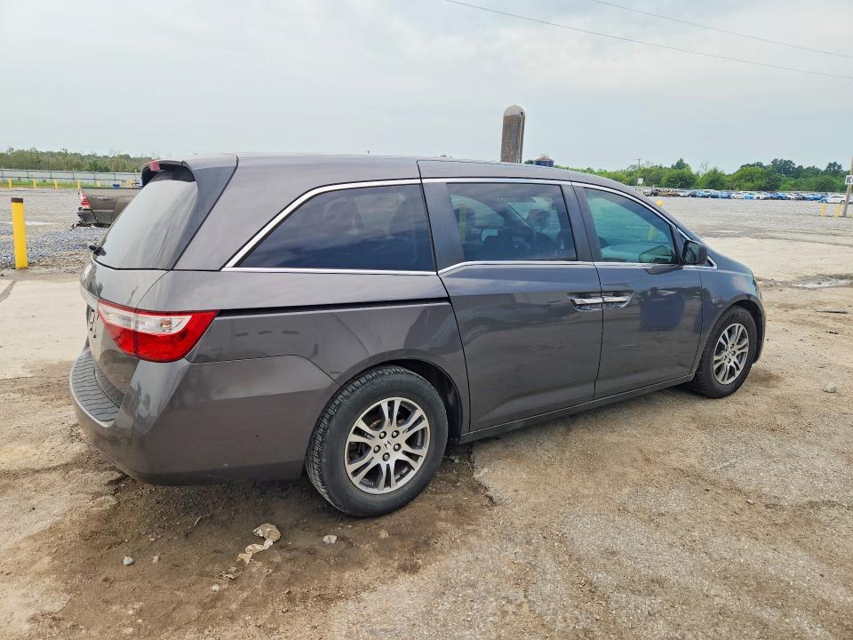 Photo 3 from auction – 2013 HONDA ODYSSEY with VIN 5FNRL5H48DB072719