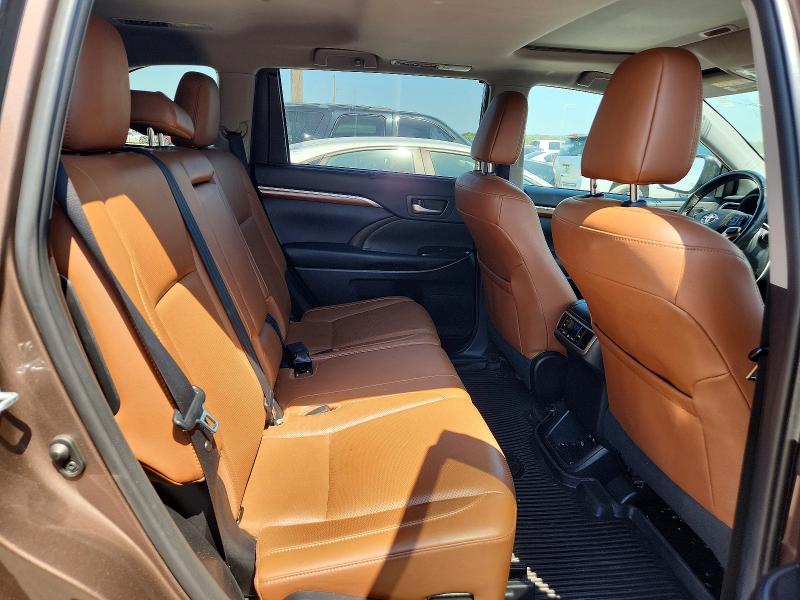 Photo 10 from auction – 2019 TOYOTA HIGHLANDER with VIN 5TDYZRFH7KS368640