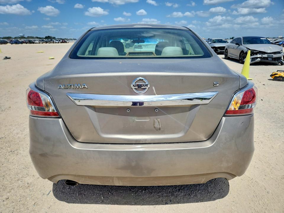 Photo 6 from auction – 2015 NISSAN ALTIMA with VIN 1N4AL3AP9FN313557