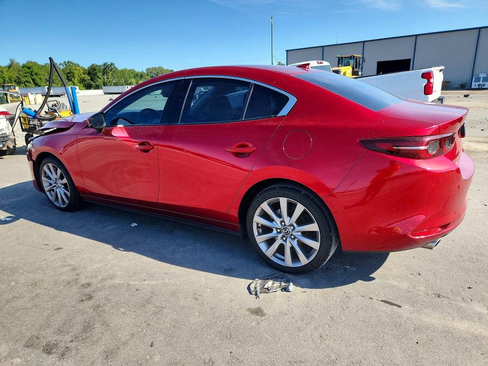 Photo 2 from auction – 2019 MAZDA 3 with VIN JM1BPBEM7K1132889