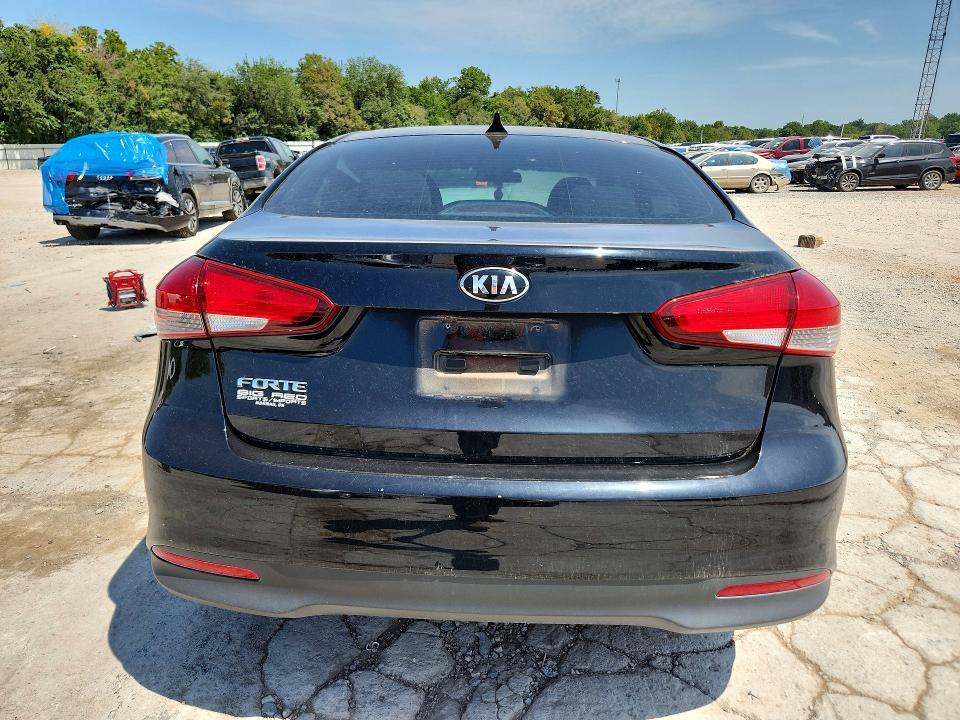 Photo 6 from auction – 2018 KIA FORTE with VIN 3KPFK4A79JE226912
