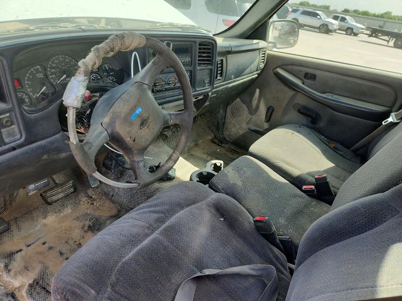 Фото 8 с аукциона – 2002 CHEVROLET SILVERADO с VIN 1GCHC24102E198867