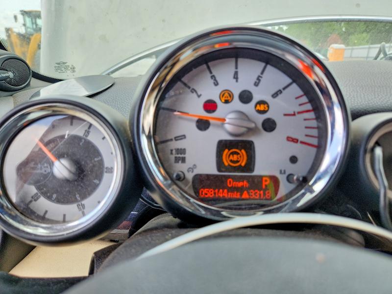 Photo 9 from auction – 2010 MINI COOPER with VIN WMWMS3C52ATY09307