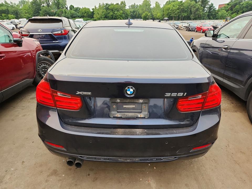 Photo 6 from auction – 2014 BMW 328 with VIN WBA3B3G51ENR84941