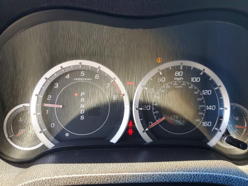 Photo 9 from auction – 2010 ACURA TSX with VIN JH4CU2F61AC006719