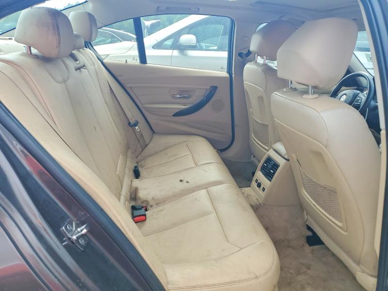 Photo 10 from auction – 2013 BMW 328 with VIN WBA3B3C54DF530326