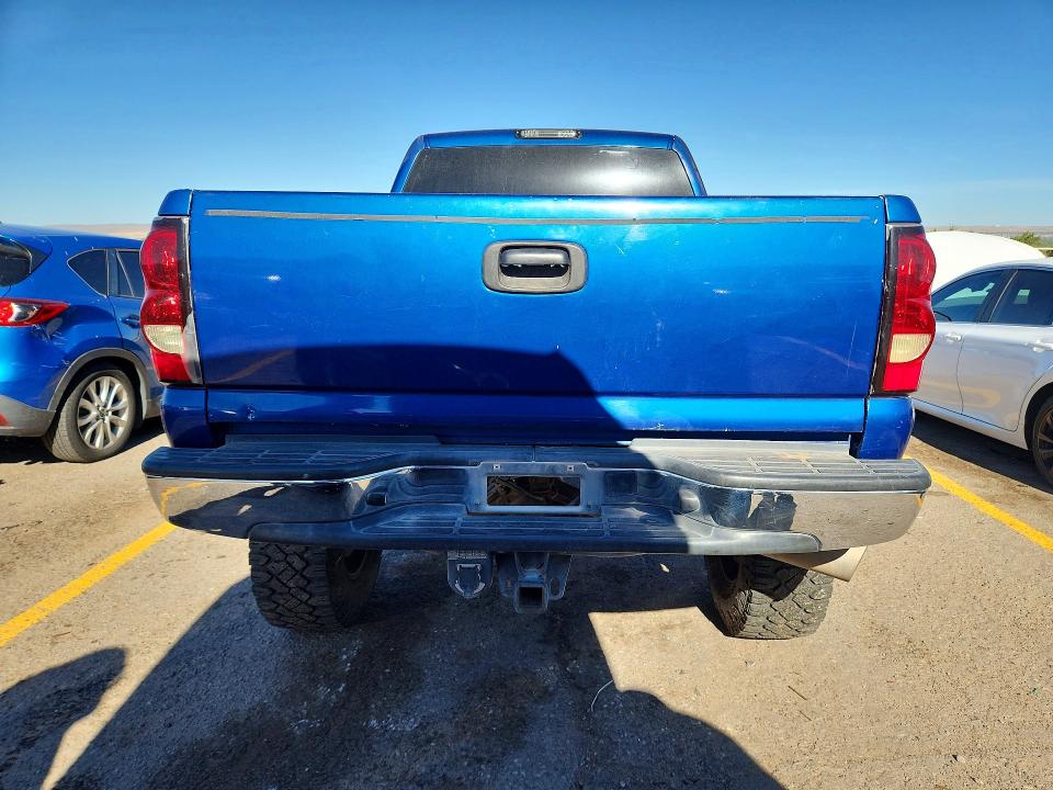 Photo 6 from auction – 2004 CHEVROLET SILVERADO with VIN 1GCHK231X4F150004