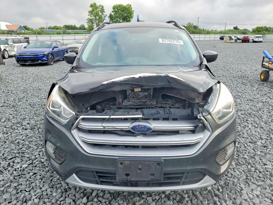 Photo 5 from auction – 2017 FORD ESCAPE with VIN 1FMCU0GDXHUE31956