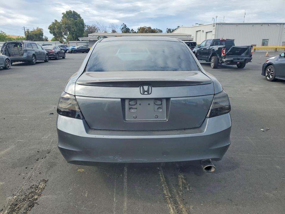Photo 6 from auction – 2010 HONDA ACCORD with VIN 1HGCP2F34AA081572