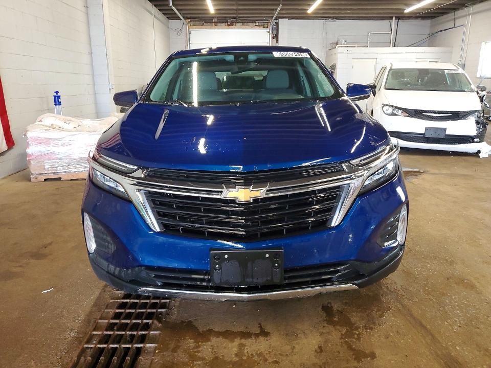 Photo 5 from auction – 2022 CHEVROLET EQUINOX with VIN 3GNAXUEV4NL187627