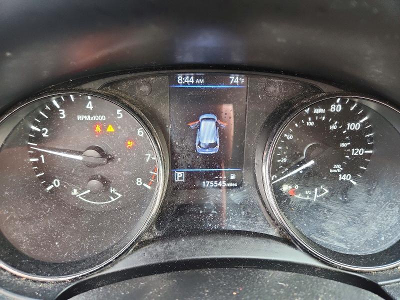 Photo 9 from auction – 2018 NISSAN ROGUE with VIN JN8AT2MV7JW343775