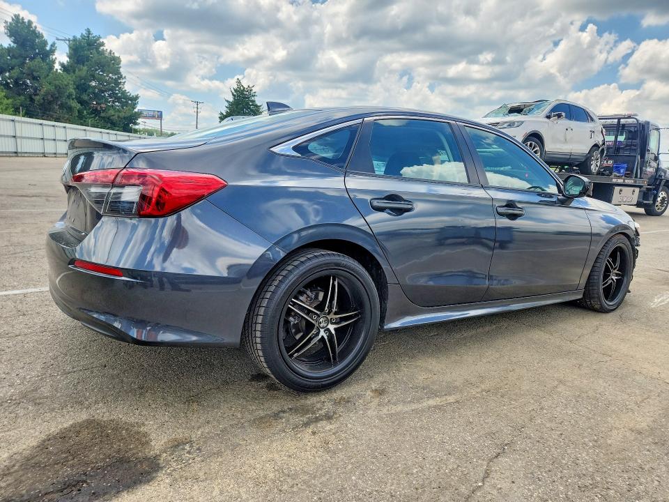 Photo 3 from auction – 2022 HONDA CIVIC with VIN 2HGFE1F76NH312768