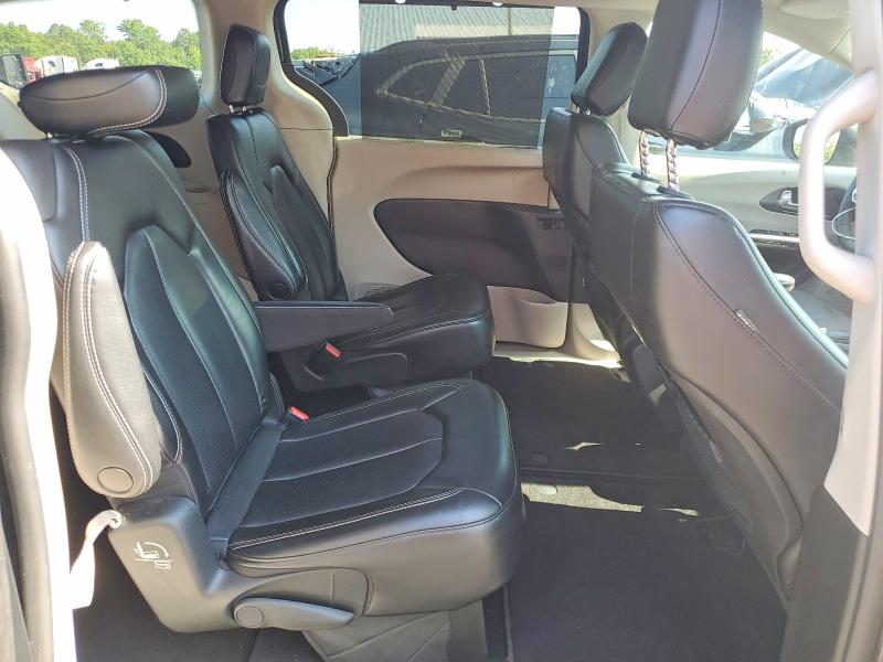 Photo 11 from auction – 2023 CHRYSLER PACIFICA with VIN 2C4RC1BG6PR546431