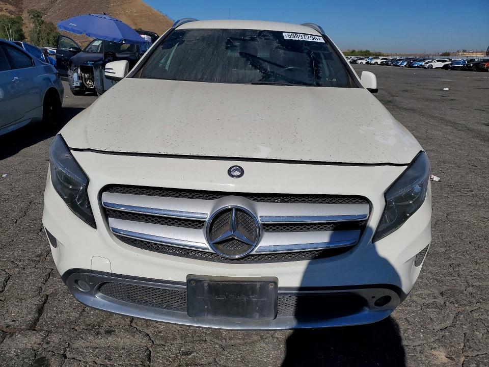 Photo 5 from auction – 2017 MERCEDES-BENZ GLA with VIN WDCTG4EB8HJ356139