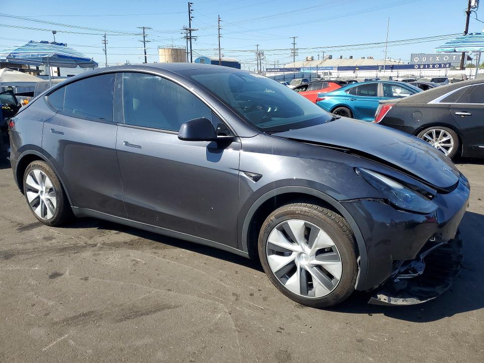 Photo 4 from auction – 2024 TESLA MODEL Y with VIN 7SAYGDED8RF037008