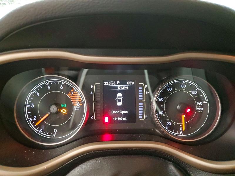 Photo 9 from auction – 2017 JEEP CHEROKEE with VIN 1C4PJMCS1HW538683