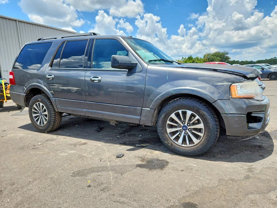 Photo 4 from auction – 2017 FORD EXPEDITION with VIN 1FMJU1JT4HEA68285