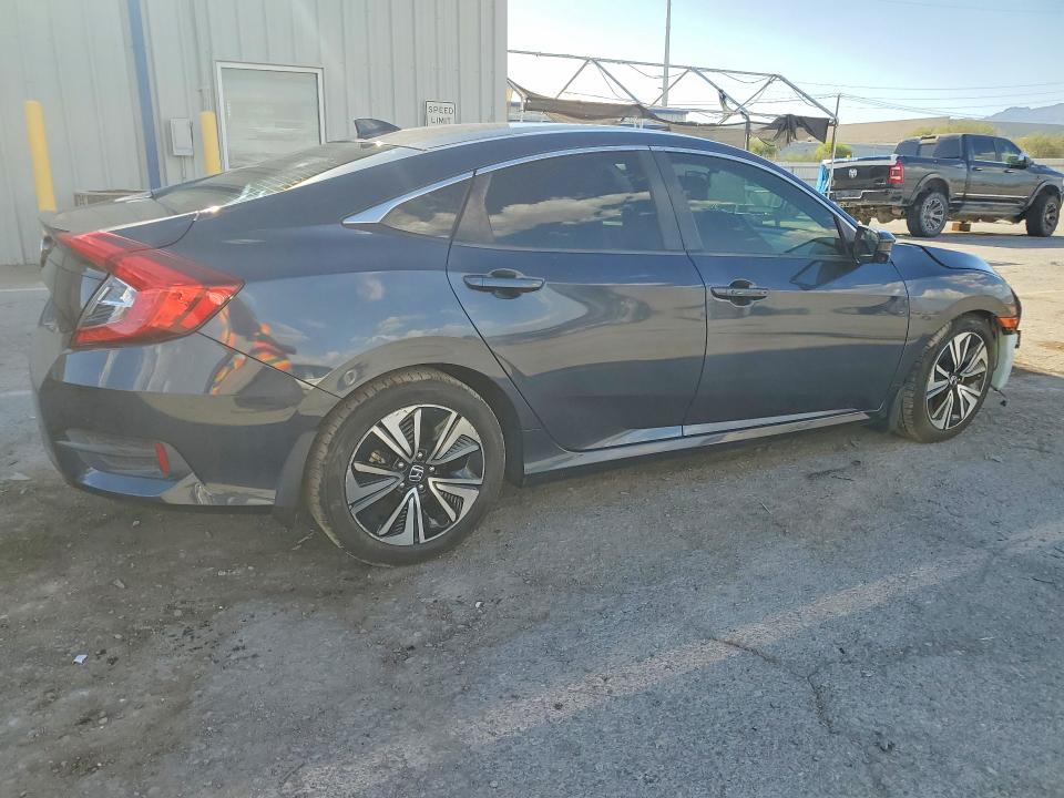 Photo 3 from auction – 2018 HONDA CIVIC with VIN JHMFC1F72JX038655