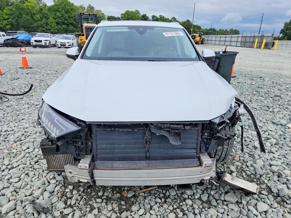 Photo 5 from auction – 2020 AUDI Q7 with VIN WA1VXAF71LD004920