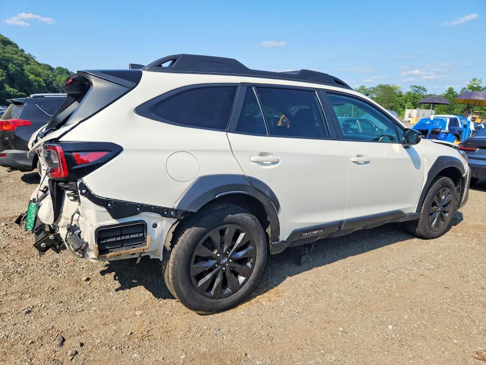 Photo 3 from auction – 2023 SUBARU OUTBACK with VIN 4S4BTGLD1P3161369