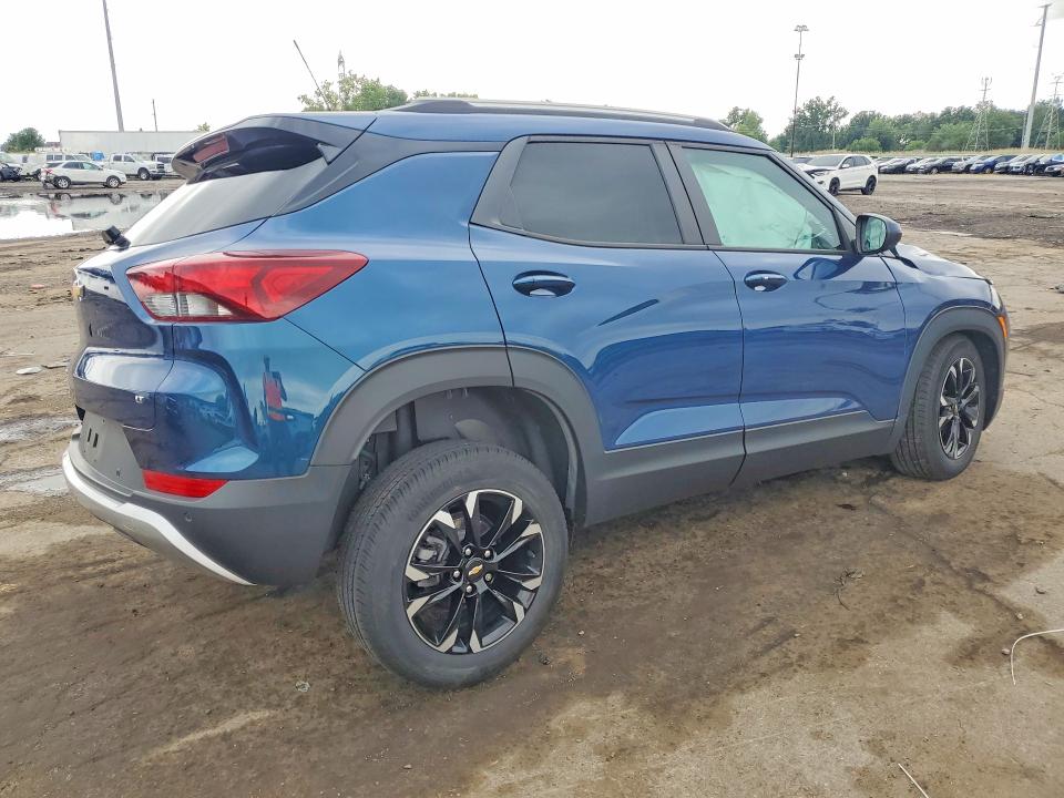 Photo 3 from auction – 2021 CHEVROLET TRAILBLAZER with VIN KL79MRSL8MB070781