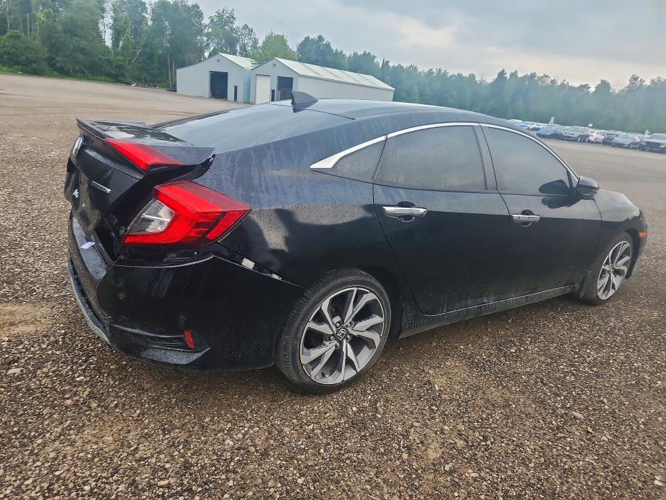 Photo 3 from auction – 2019 HONDA CIVIC with VIN 2HGFC1F95KH100365